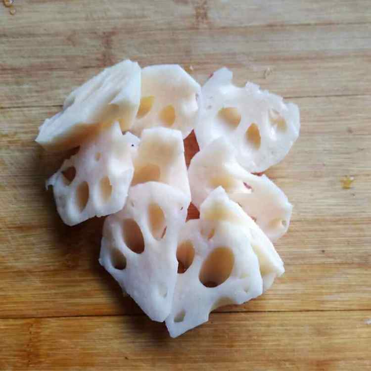 墨鱼菌菇汤步骤5