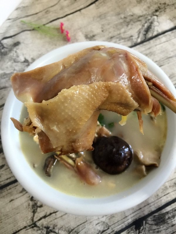 腊野鸡香菇汤步骤14