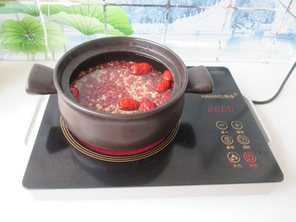 红豆薏米山药汤步骤3