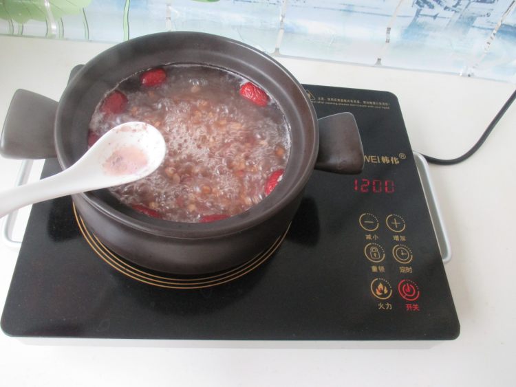 红豆薏米山药汤步骤5