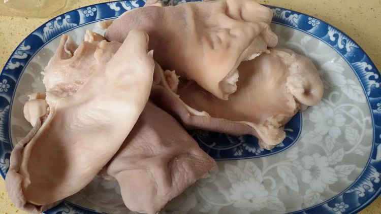 花生白果猪肚汤步骤3