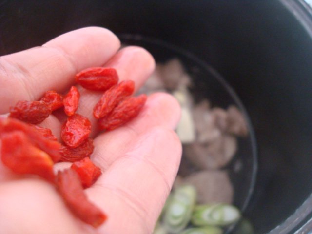 清汤羊肉炖黄萝卜步骤7