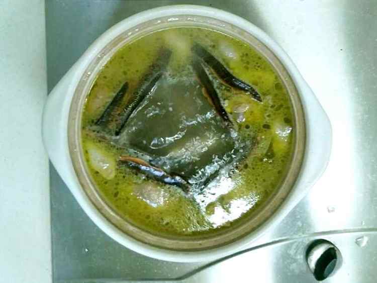 灵芝红枣老鸡汤步骤5