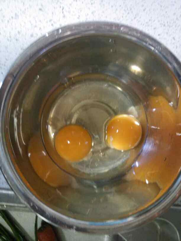 番茄紫菜鸡蛋汤步骤2