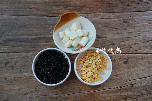 补肾抗衰老黑豆山药豆步骤1