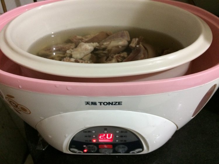 羊肉炖牛肝菌步骤4