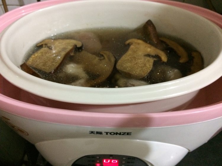 羊肉炖牛肝菌步骤7