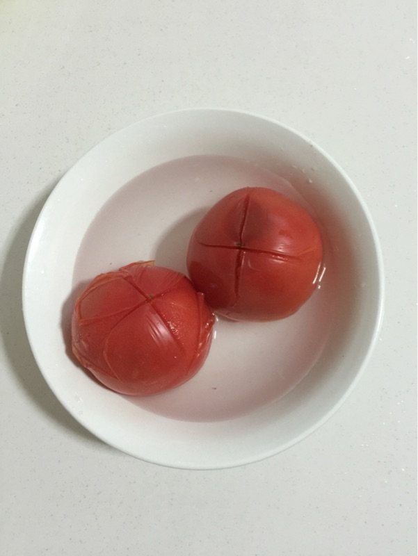 西红柿白菜豆腐汤步骤2