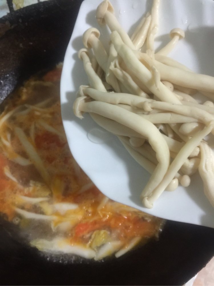 西红柿白菜豆腐汤步骤7