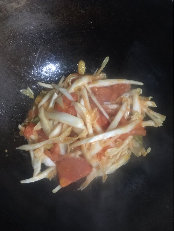 西红柿白菜豆腐汤步骤6
