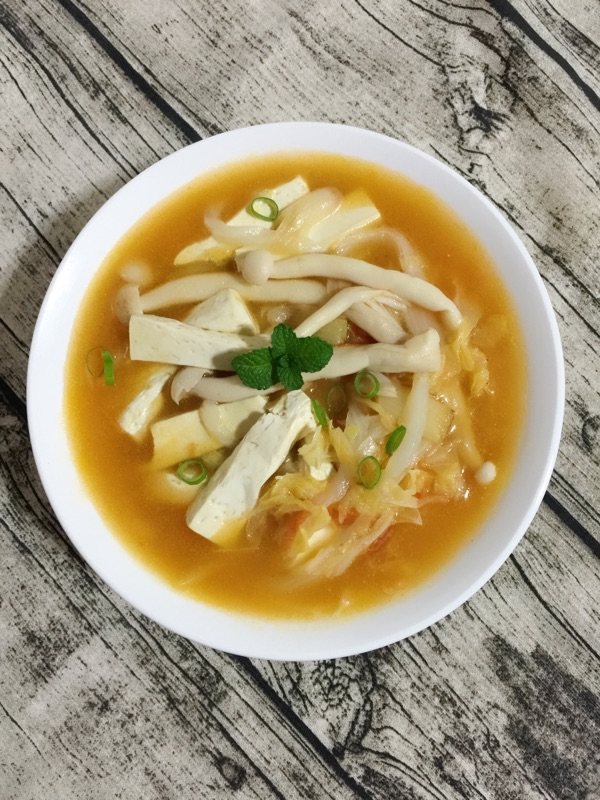 西红柿白菜豆腐汤步骤15