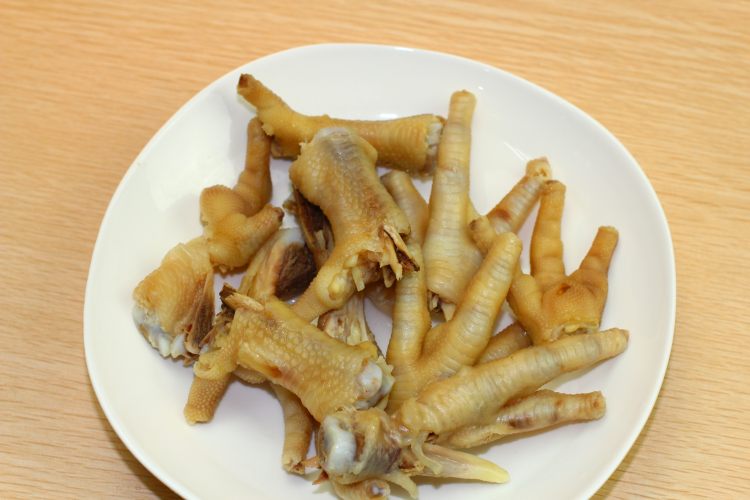 海马田七强骨汤步骤4