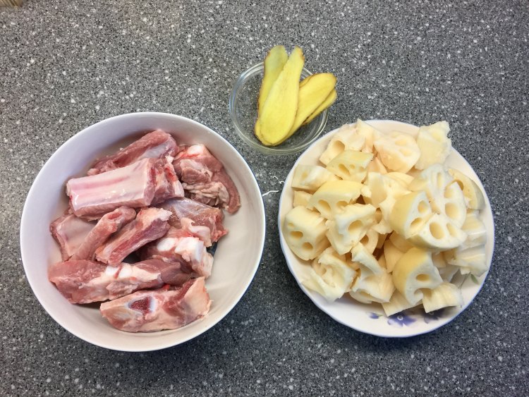 排骨莲藕汤步骤2