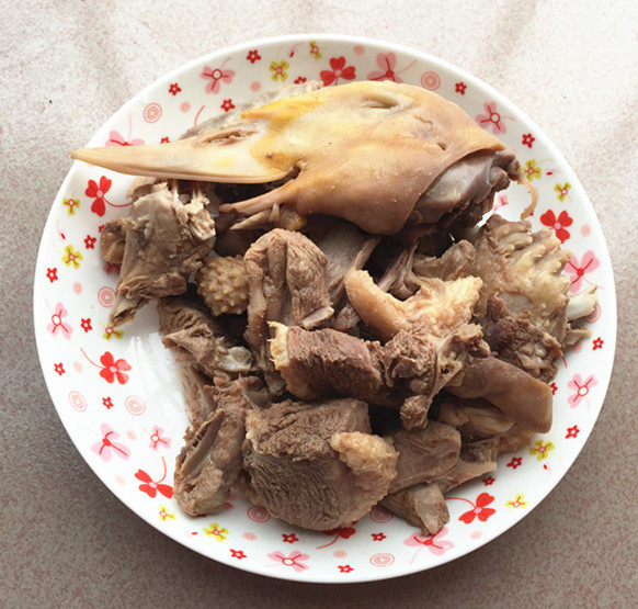 青萝卜煲老鸭汤步骤5