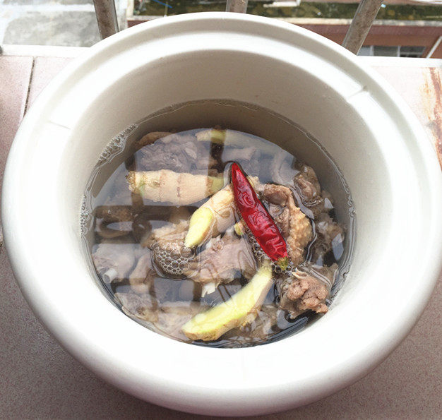 青萝卜煲老鸭汤步骤7