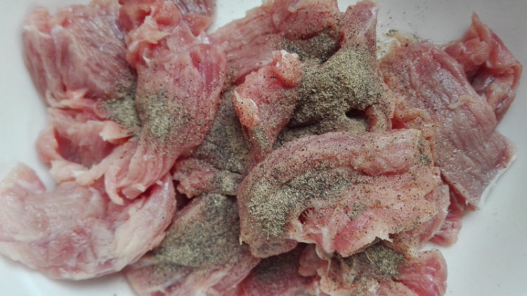 牛肉蔬菜汤步骤3