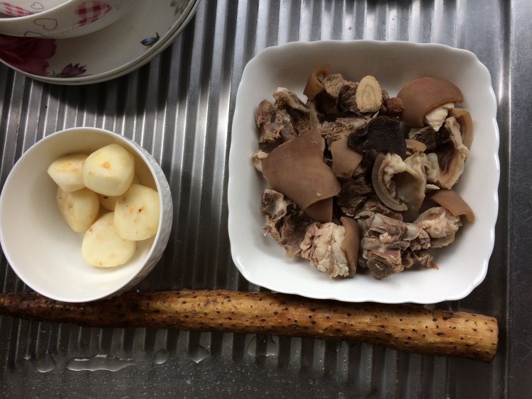 山药马蹄羊肉汤步骤4