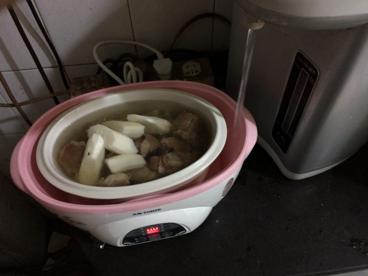 山药马蹄羊肉汤步骤7