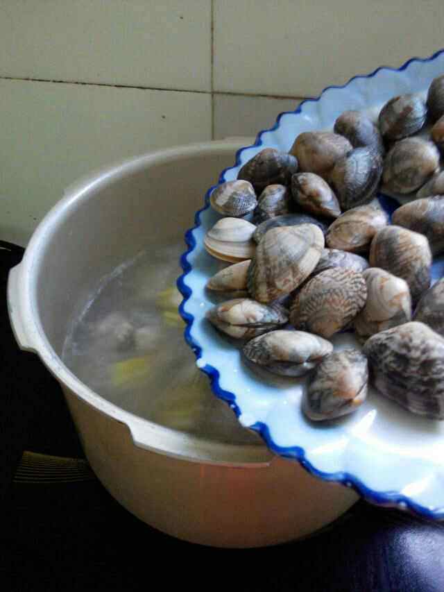 苦瓜花蛤肉片汤步骤5