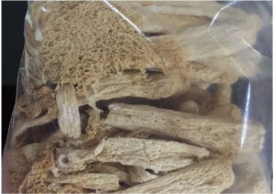 野生竹荪老鸭冬瓜薏仁步骤1