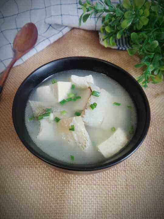 鲈鱼骨豆腐汤步骤11