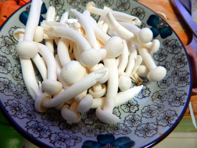 西兰花蘑菇奶汤步骤4