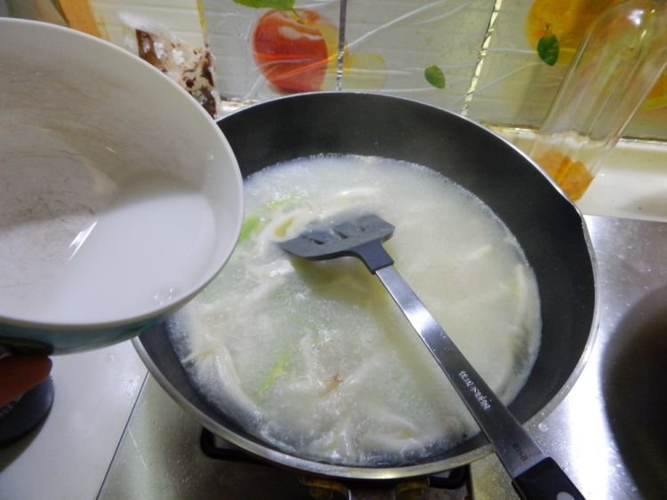 西兰花蘑菇奶汤步骤13