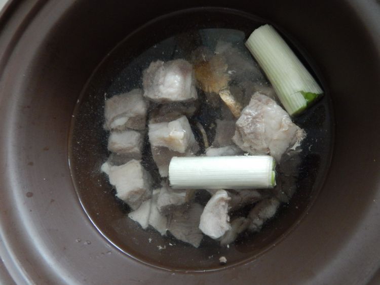 白萝卜炖牛肉步骤6