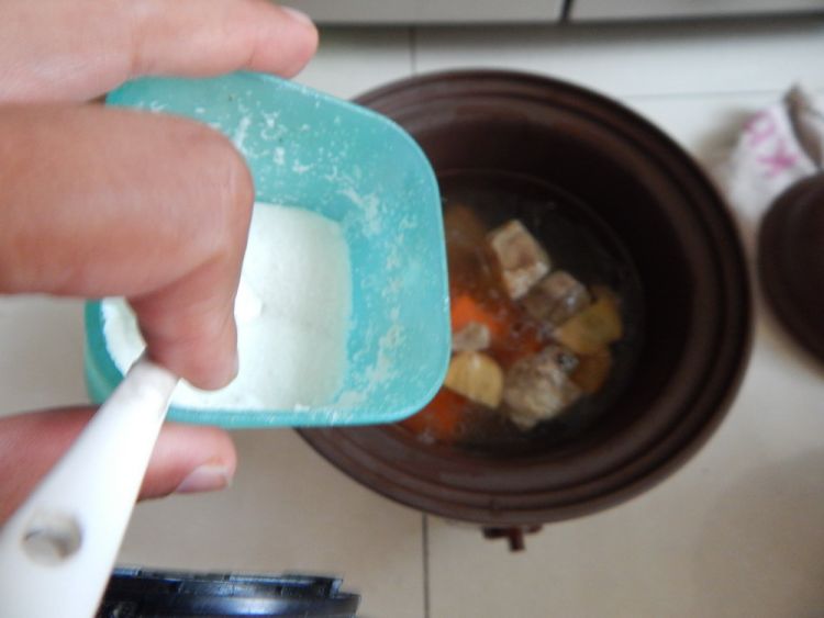 白萝卜炖牛肉步骤9