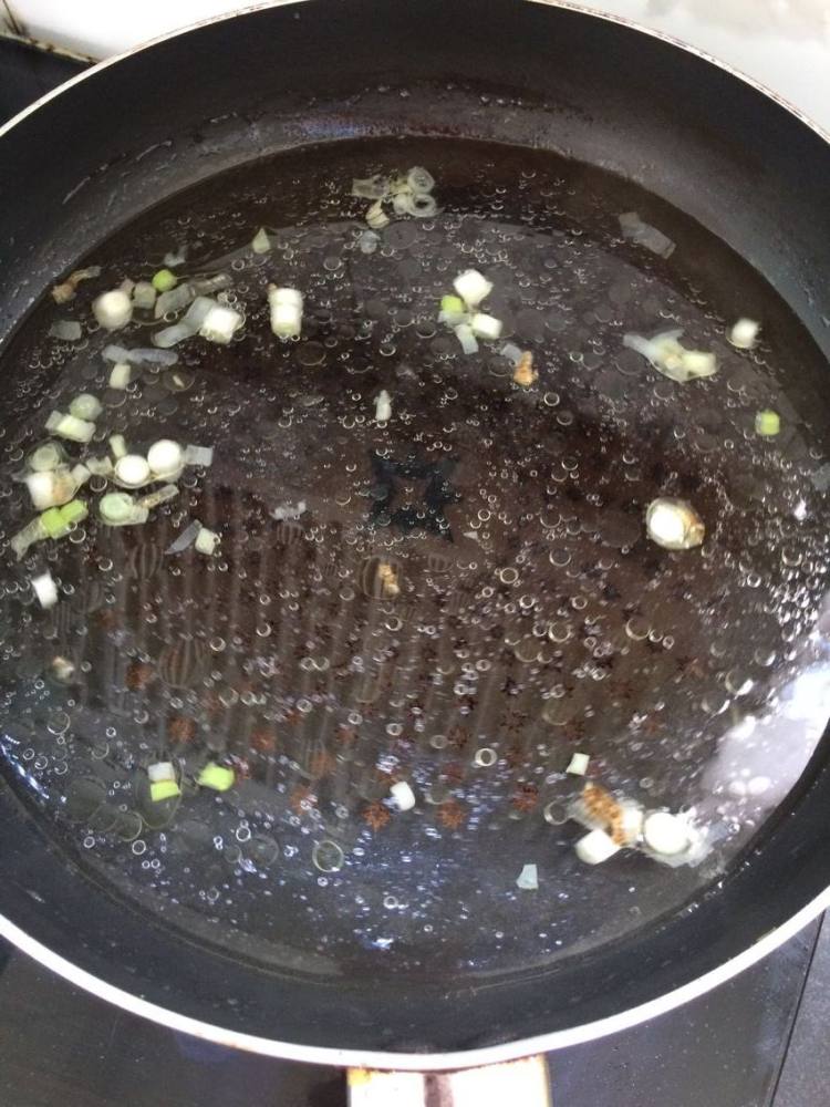 蛤蜊紫菜蛋花汤步骤3
