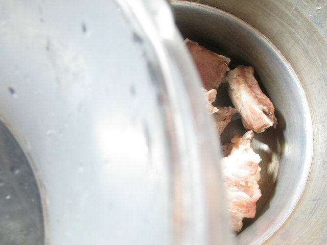 油豆腐白菜肉骨汤步骤2