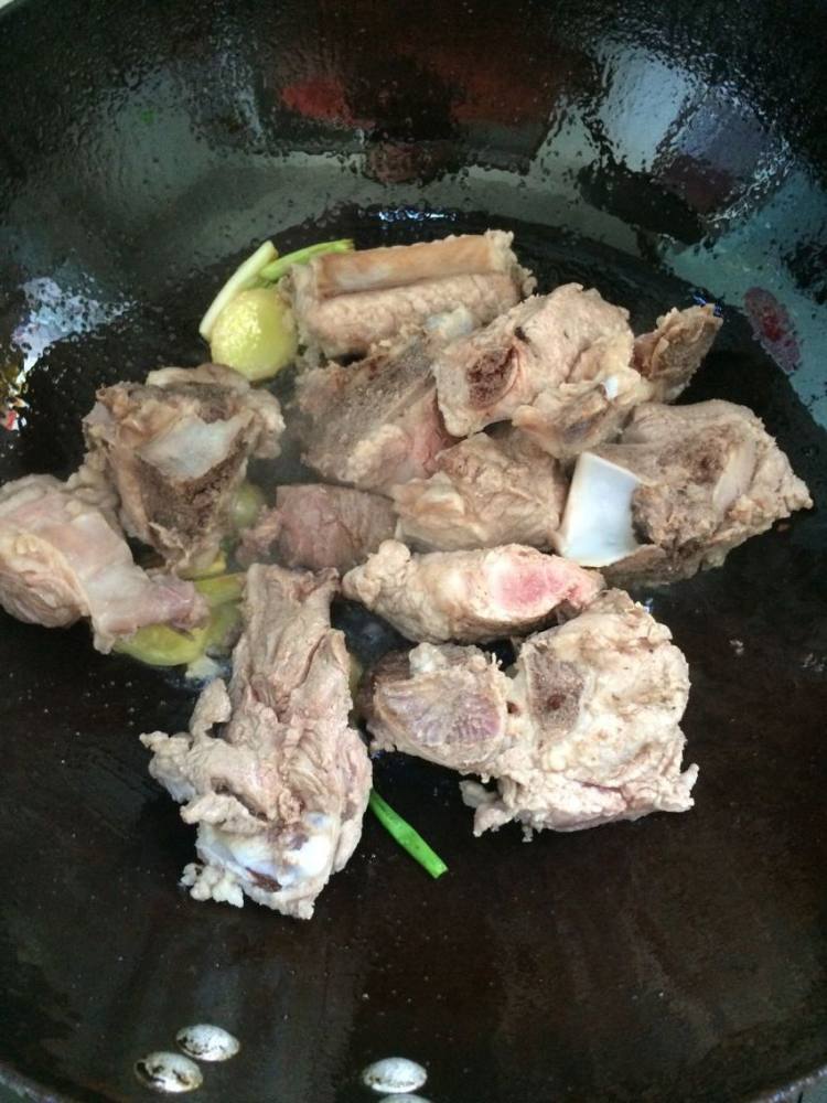 蛤蜊冬瓜排骨汤步骤5