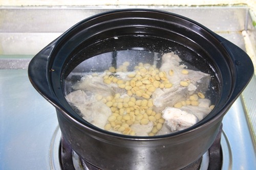 黄豆陈皮骨头汤步骤6