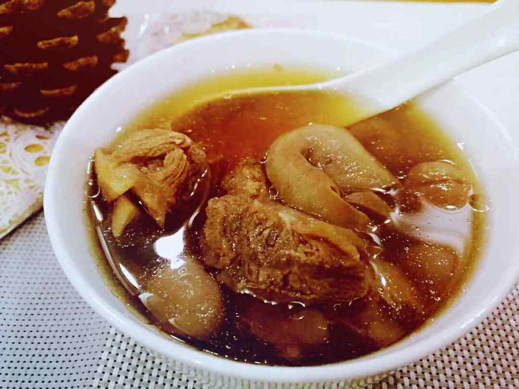 鹿茸红参炖羊肉步骤8