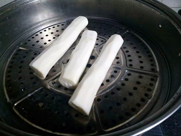 鸡肉丸子汤步骤2