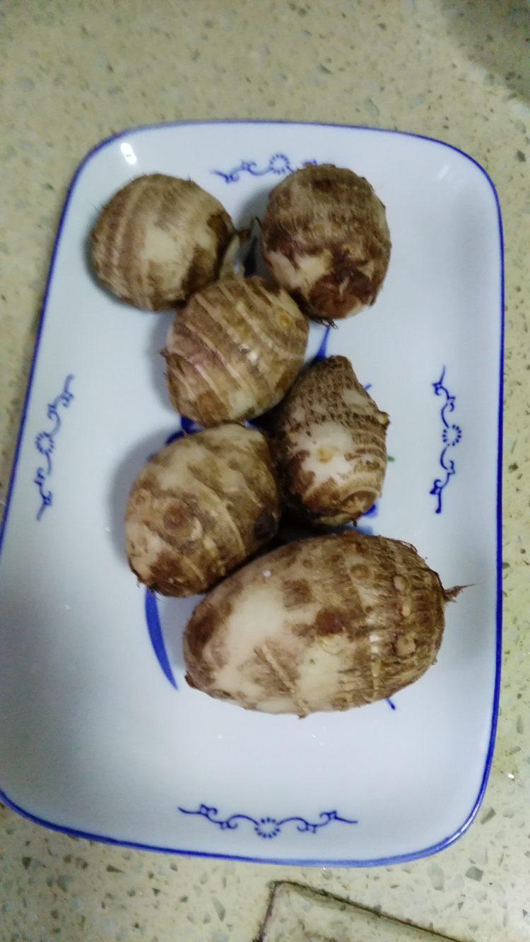 小香芋土人参叶汤步骤1