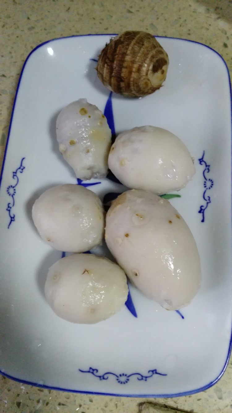 小香芋土人参叶汤步骤2