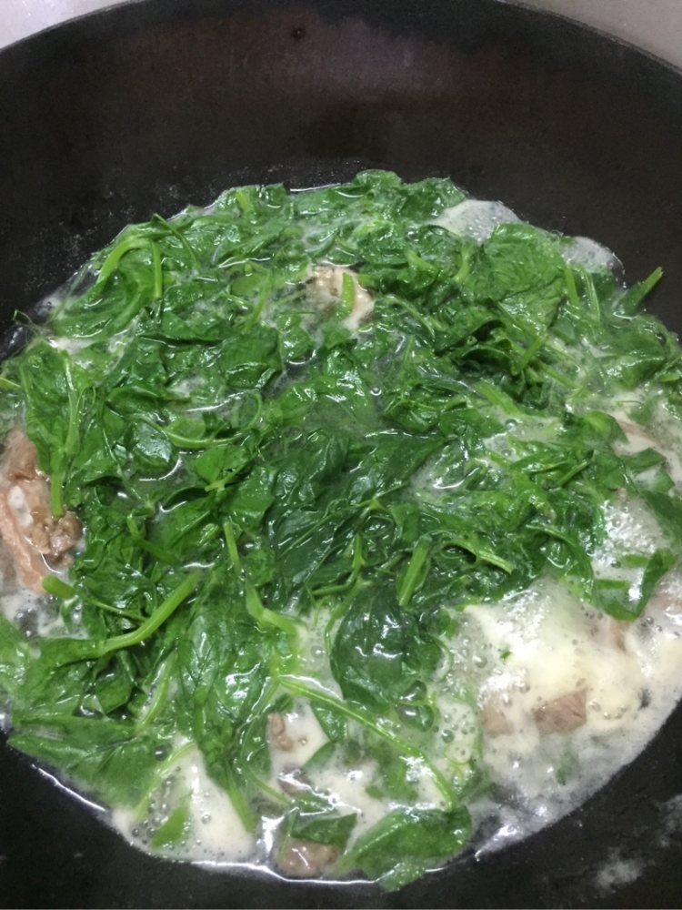 荷兰豆苗肉片汤步骤5
