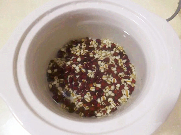 红豆薏米汤步骤3