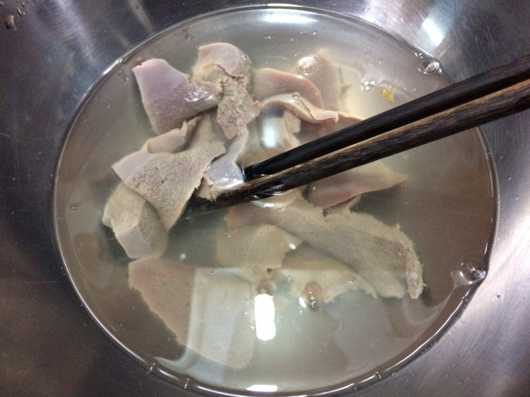 西洋菜猪肝汤步骤1