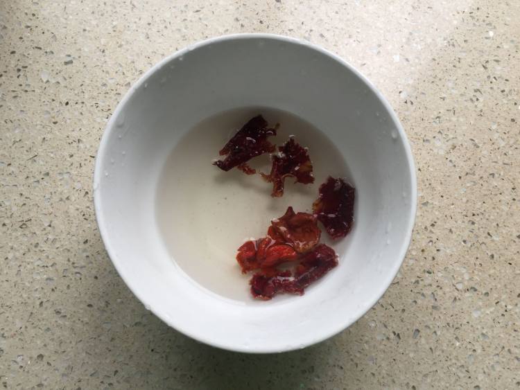 蜂蜜鸡蛋糖水步骤2
