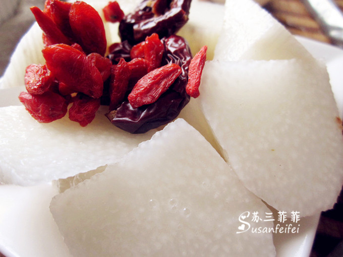 山药薏米炖排骨步骤6