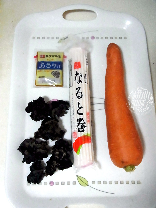 日本鱼卷味增汤步骤1