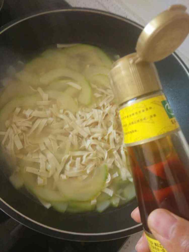 西葫芦汤步骤10