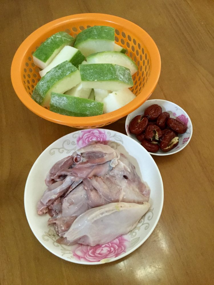 冬瓜鸡汤步骤2
