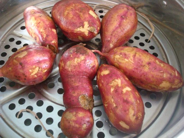 红薯黑芝麻汤圆步骤1