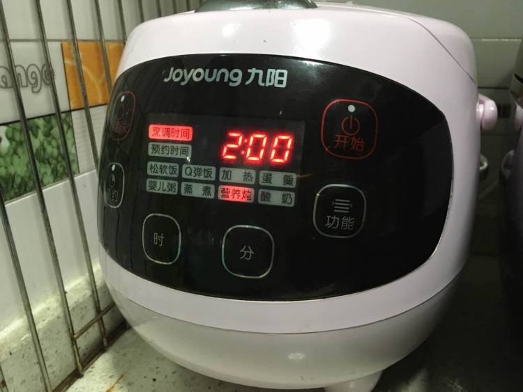 土豆香菇排骨汤步骤4