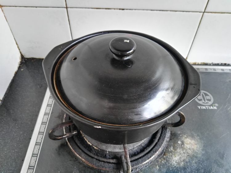 黄豆煲猪蹄步骤6