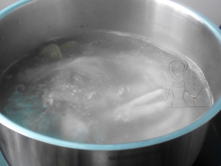 木瓜雪梨养颜汤步骤4