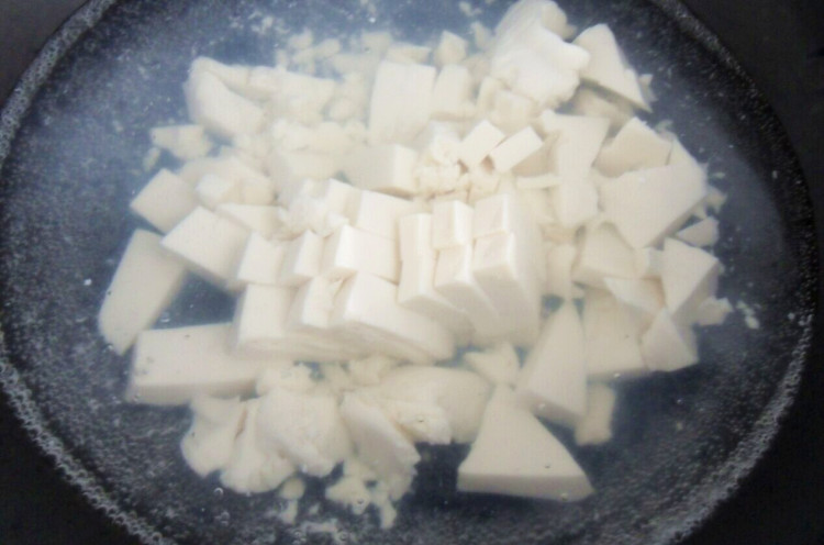 翡翠白玉豆腐羹步骤3